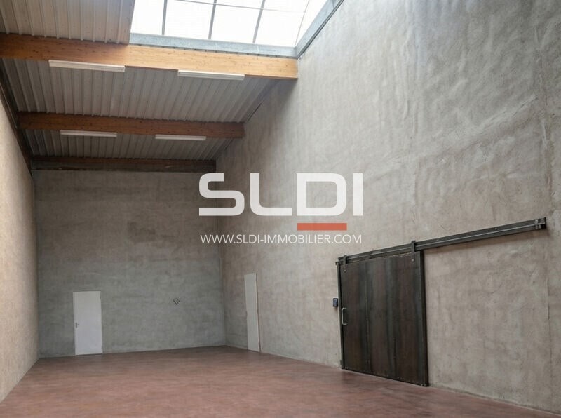Flex in La Verpillière for lease Interior Photo- Image 1 of 4