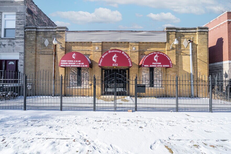632 N Albany Ave, Chicago, IL à vendre - Photo du bâtiment - Image 3 de 16