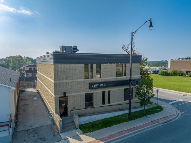 More details for 181 Queen St E, Brampton, ON - Office for Sale
