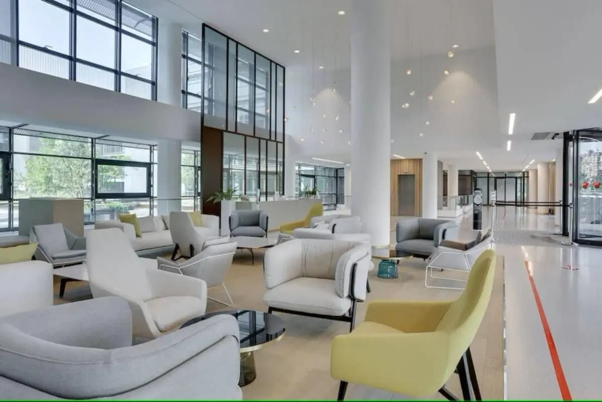 Office in Paris for lease Lobby- Image 1 of 3