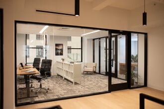 221 W 10th St, Wilmington, DE for lease Interior Photo- Image 1 of 4