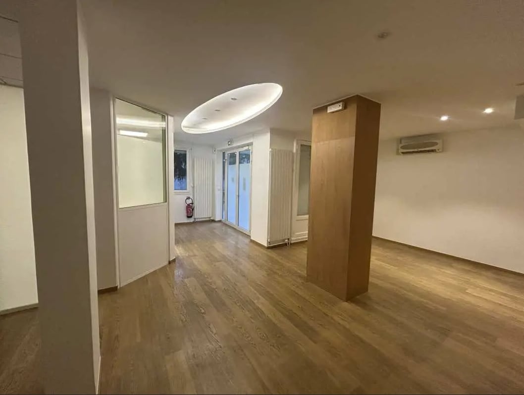 39 Rue De Lourmel, Paris, PAR 75015 - Unité 01 - - Photo intérieure - Image 1 of 4