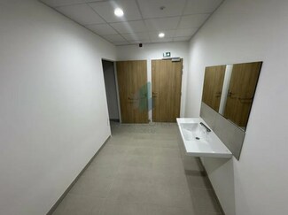 Plus de détails pour Local d'activités à louer