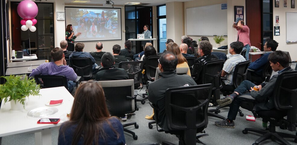 585 Glenwood Ave, Menlo Park, CA à vendre - Photo intérieure - Image 3 de 26