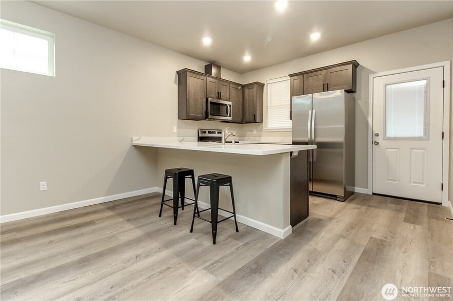 4509 6th Ave, Tacoma, WA à vendre - Photo du bâtiment - Image 2 de 11