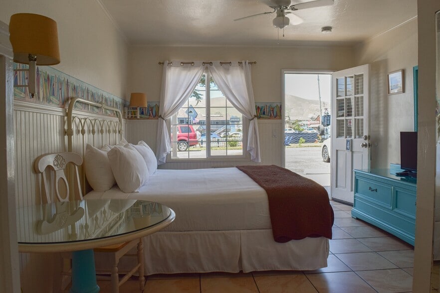 20 S Ocean Ave, Cayucos, CA à vendre - Photo du bâtiment - Image 1 de 15