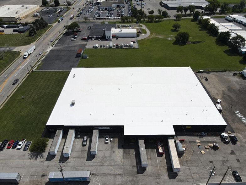 195 Phillipi Rd, Columbus, OH for sale - Building Photo - Image 1 of 9