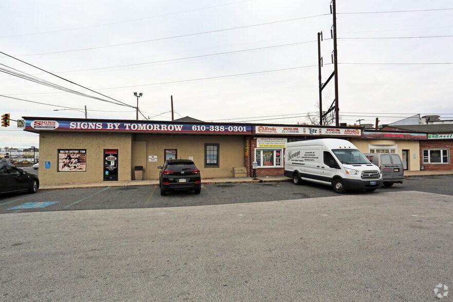 1 Kedron Ave, Morton, PA à vendre - Photo du bâtiment - Image 3 de 7