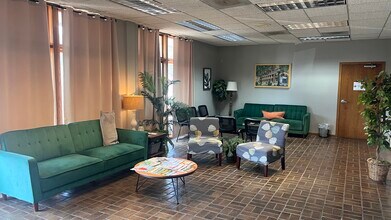 106 Ridgeway St, Hot Springs National Park, AR for lease Interior Photo- Image 2 of 25