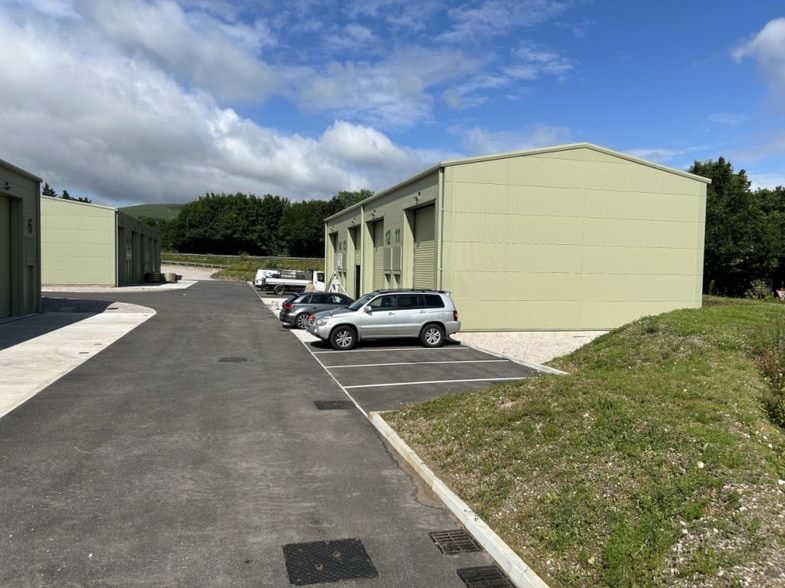 C1-C4 Woodpecker Park, South Brent for sale - Building Photo - Image 3 of 9