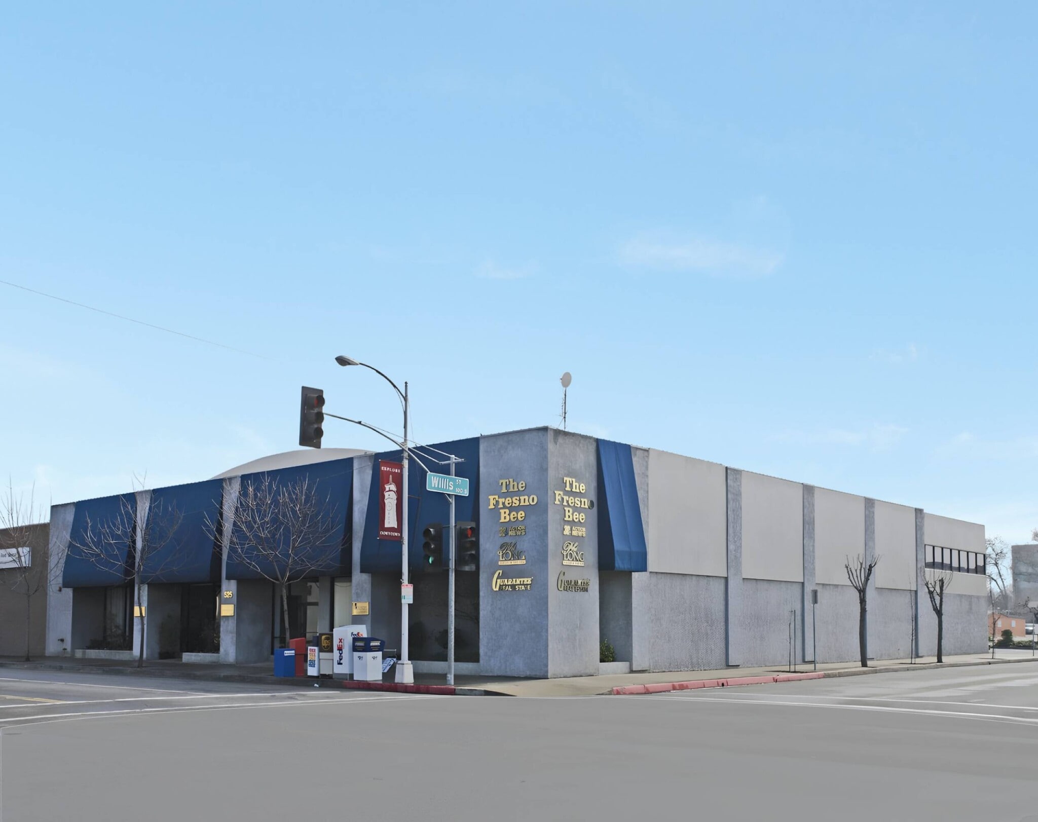 525 W Main St, Visalia, CA for lease Primary Photo- Image 1 of 7