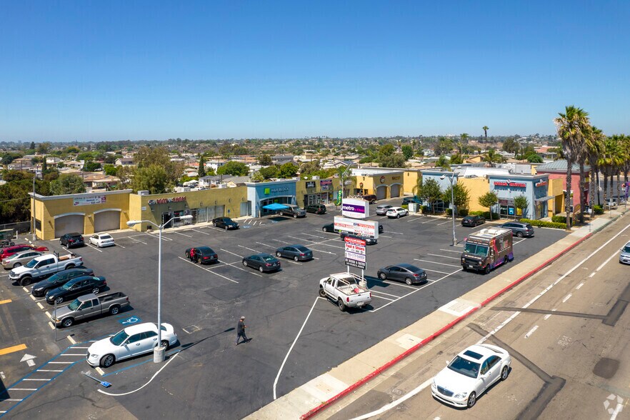 1690-1722 Euclid Ave, San Diego, CA à louer - Aérien - Image 2 de 5
