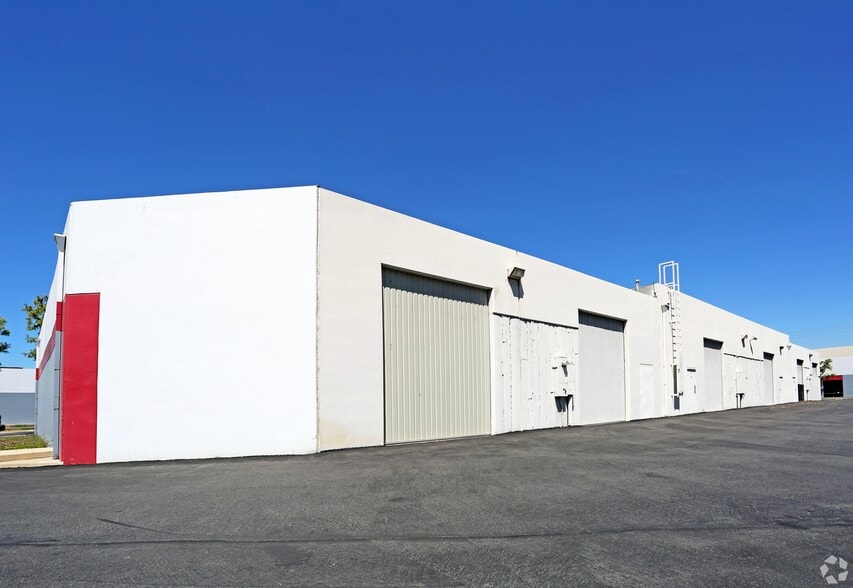 501 Mercury Ln, Brea, CA for sale - Building Photo - Image 2 of 3