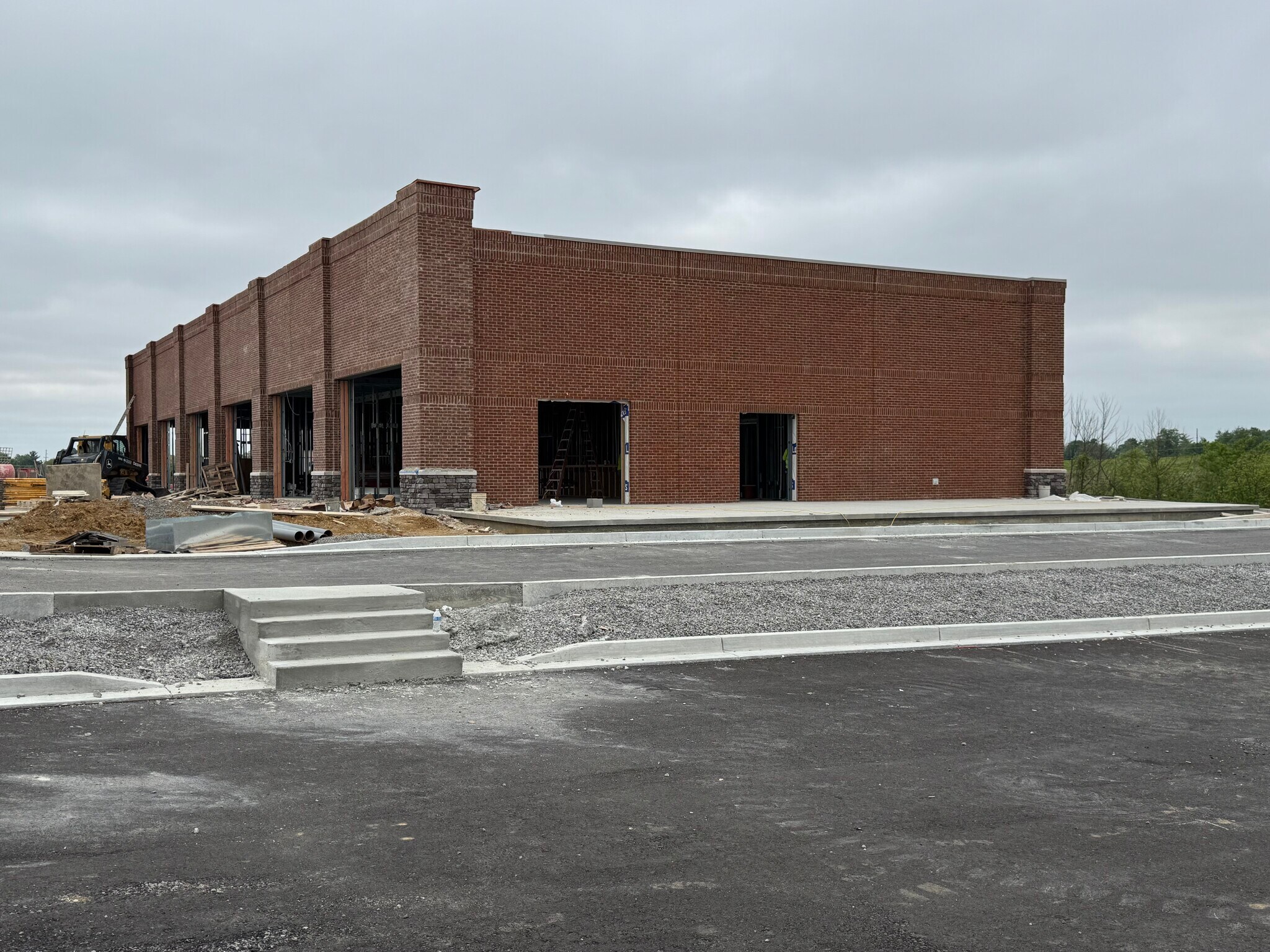420 Watson Way, Shelbyville, KY for lease Primary Photo- Image 1 of 14