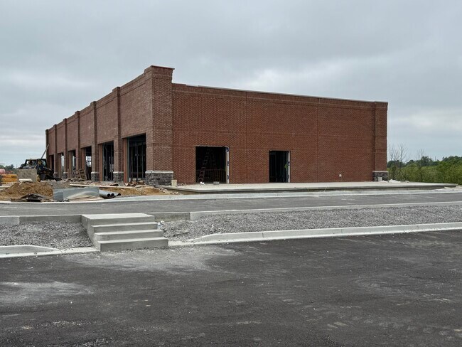 Plus de détails pour 420 Watson Way, Shelbyville, KY - Commerce de détail à louer