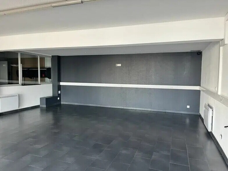 5 A Avenue De L'Energie, Bischheim for lease - Interior Photo - Image 2 of 10