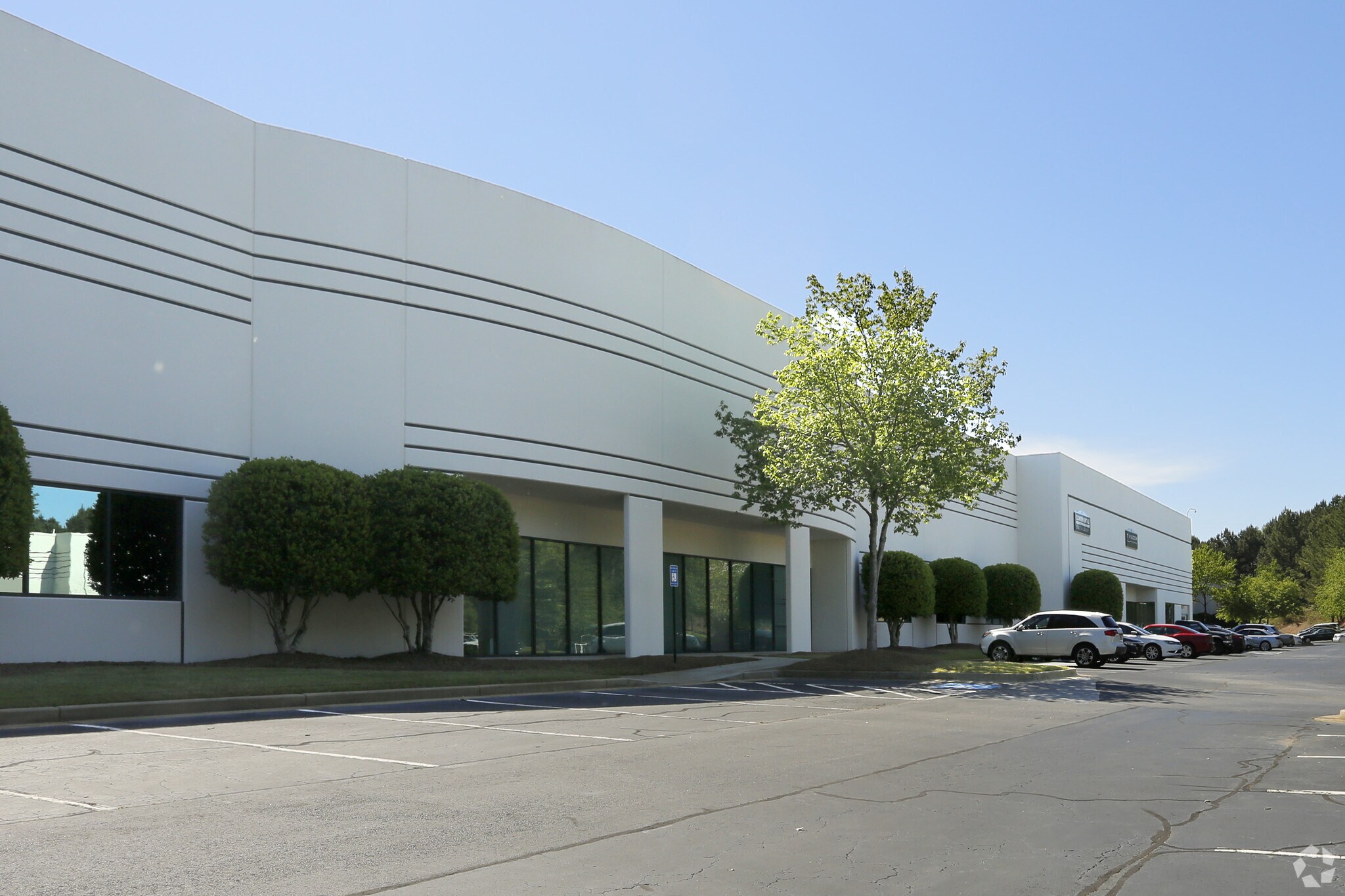 1775 Breckinridge Pky, Duluth, GA à louer Photo principale- Image 1 de 4