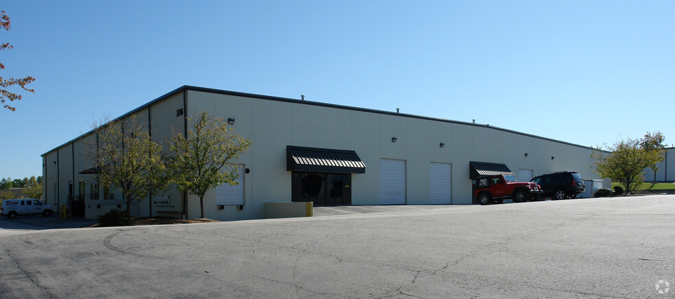 3216 Spottswood St, Raleigh, NC for lease - Building Photo - Image 3 of 6