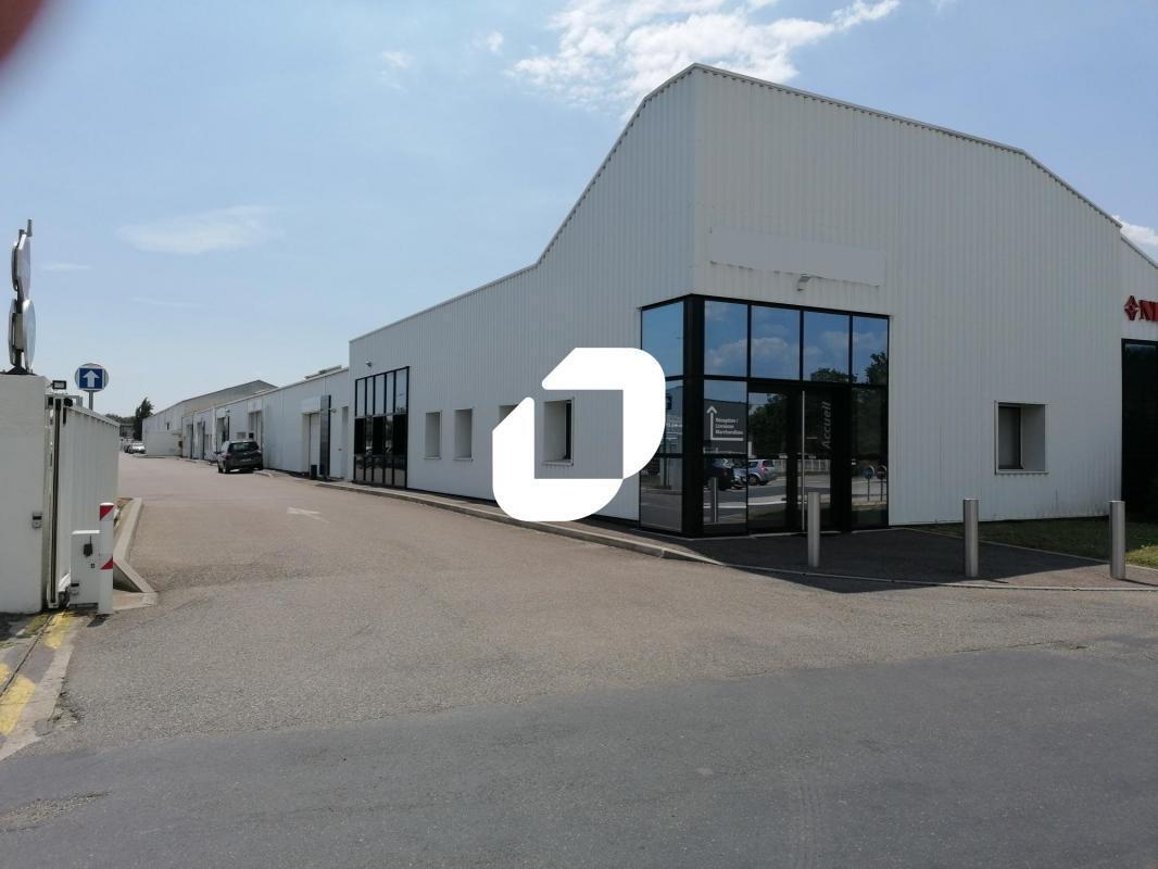 Flex in Reyrieux for lease Building Photo- Image 1 of 16