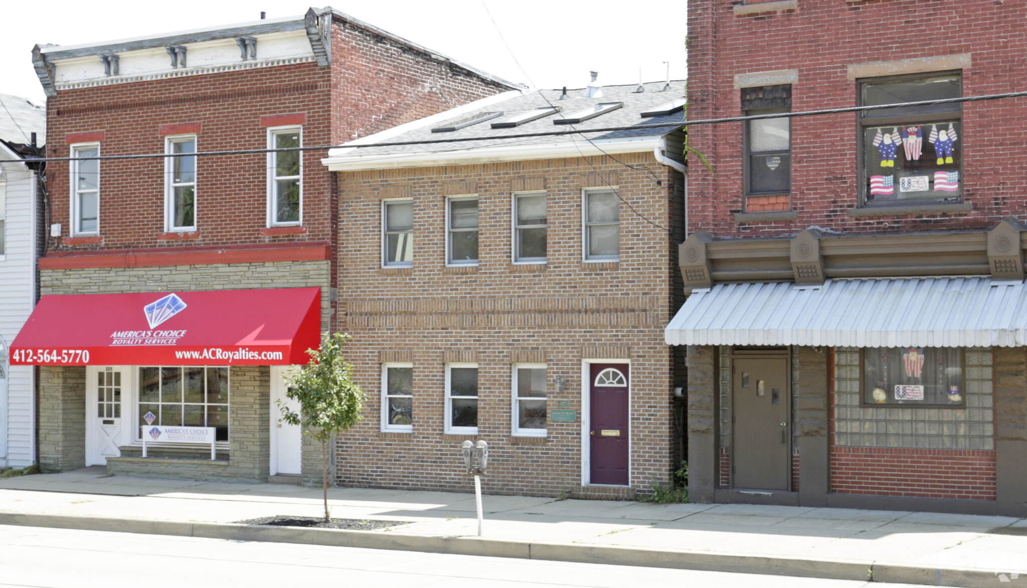 327 W Main St, Carnegie, PA à vendre Photo du bâtiment- Image 1 de 1