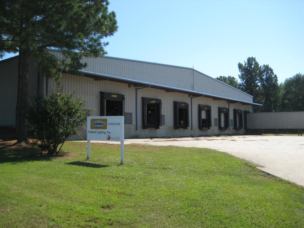 Two Building Sale with ±9 Acres portfolio of 2 properties for sale on LoopNet.ca Building Photo- Image 1 of 6