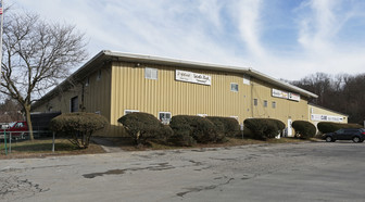 1 Highland Industrial Park Dr, Peekskill NY - Entrepôt