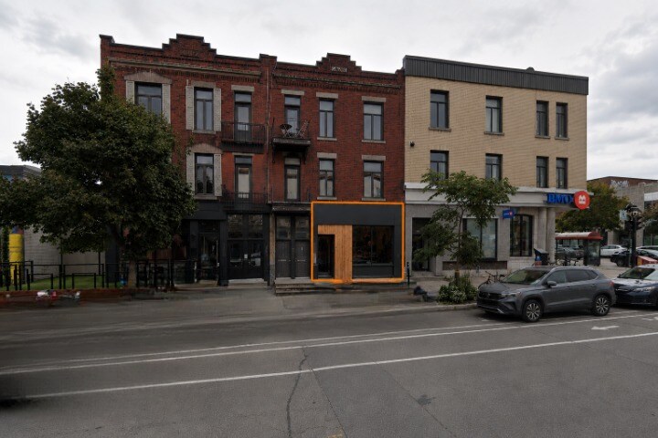 284-288 Laurier O, Montréal, QC à louer - Photo du bâtiment - Image 1 de 5