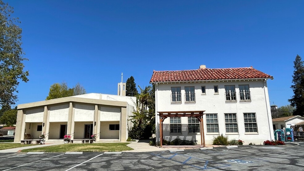 2280 Antonio Ave, Camarillo, CA à louer - Photo du bâtiment - Image 1 de 4