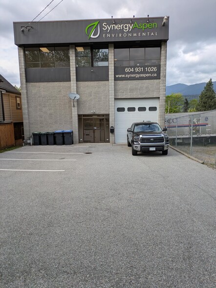 2328 Clarke St, Port Moody, BC for lease - Building Photo - Image 2 of 15