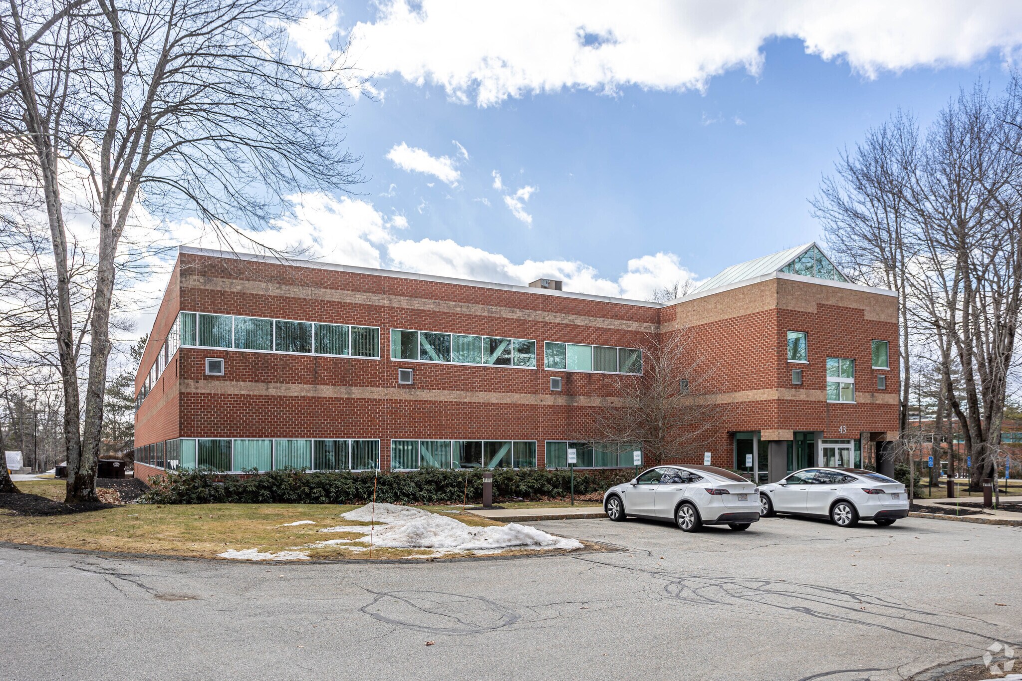 43 Nagog Park, Acton, MA for sale Primary Photo- Image 1 of 8