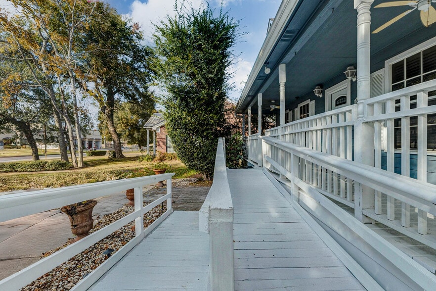 1324 Avenue D, Katy, TX for sale - Building Photo - Image 2 of 43