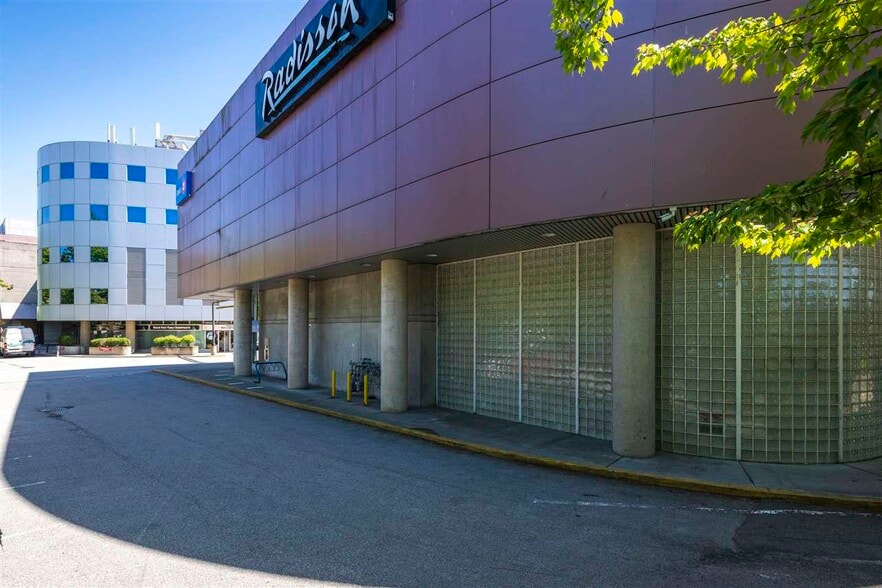3880 No. 3 Rd, Richmond, BC à vendre - Photo du bâtiment - Image 3 de 7