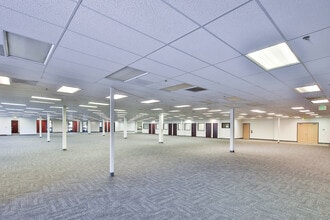 26610 Agoura Rd, Calabasas, CA à louer Photo intérieure- Image 2 de 6