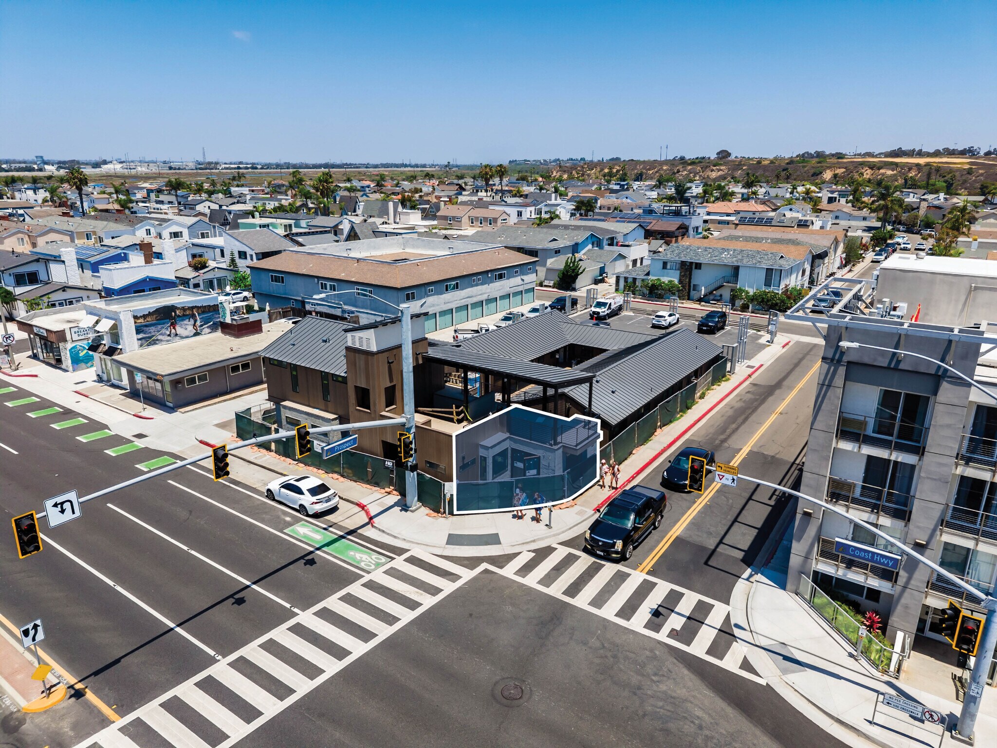 6302 W Coast Hwy, Newport Beach, CA à louer Photo du bâtiment- Image 1 de 16