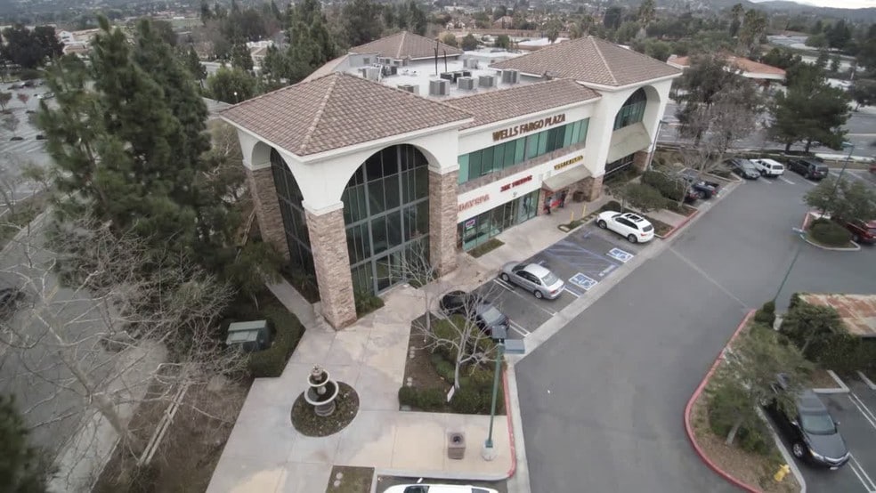 925 Broadbeck Dr, Thousand Oaks, CA for lease - Commercial Listing Video - Image 2 of 43