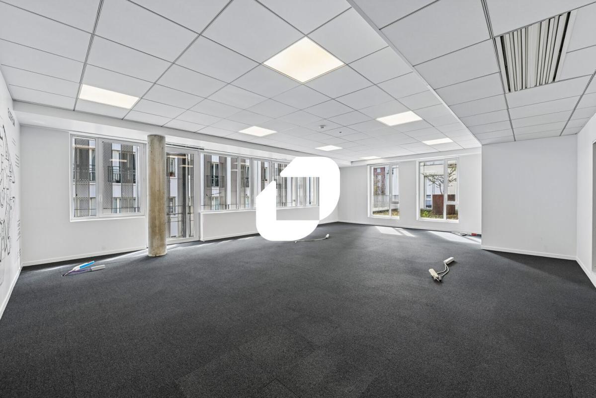 130 Rue De Lourmel, Paris for lease Building Photo- Image 1 of 16