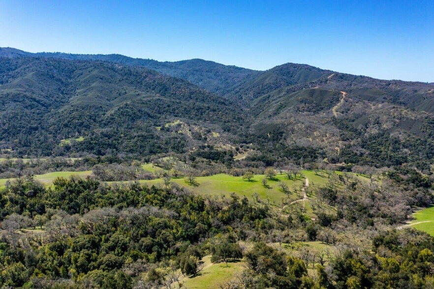 39101 E Carmel Valley Rd, Carmel Valley, CA for sale - Building Photo - Image 3 of 20