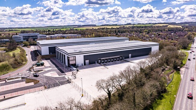 Plus de détails pour Jays Close, Basingstoke - Bureau, Industriel à louer