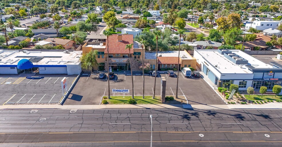 3305 E Indian School Rd, Phoenix, AZ for lease - Building Photo - Image 2 of 4