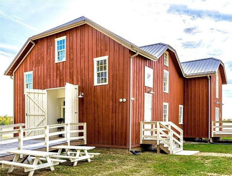 20400 280th Trl, Grand Pass, MO for sale - Building Photo - Image 2 of 60