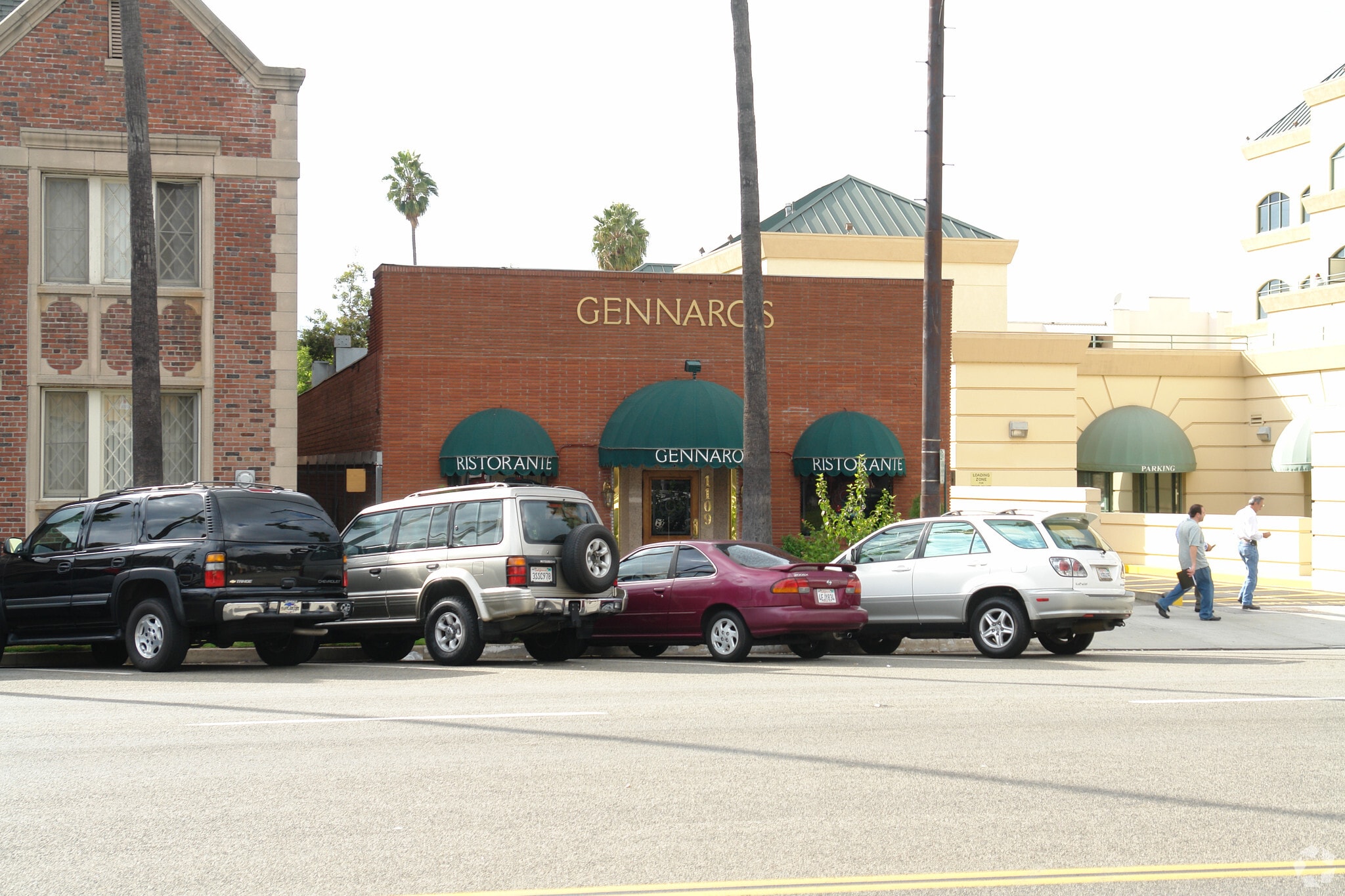 1109 N Brand Blvd, Glendale, CA for lease Primary Photo- Image 1 of 10