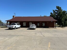 2424 Williams Ave, Woodward OK - Restaurant avec service au volant