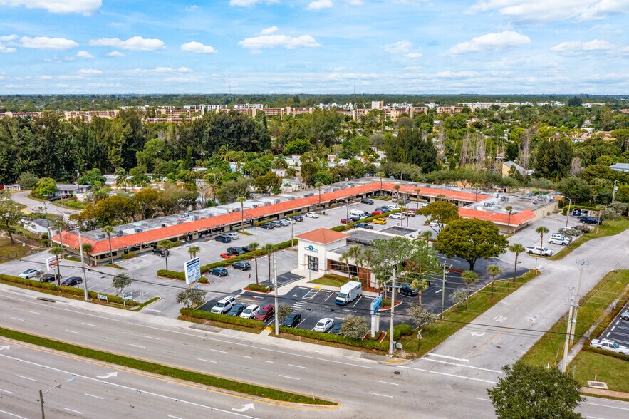 6651-6689 Lake Worth Rd, Lake Worth, FL à louer - Photo du bâtiment - Image 2 de 4