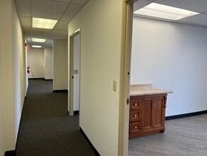 1650 S Amphlett Blvd, San Mateo, CA for lease Building Photo- Image 2 of 6