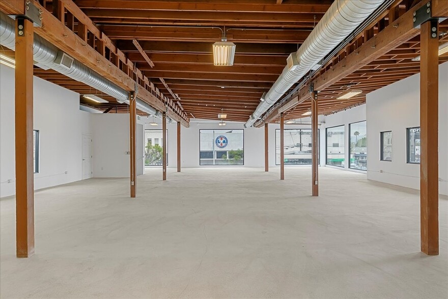 176 N La Brea Ave, Los Angeles, CA for sale - Building Photo - Image 3 of 28