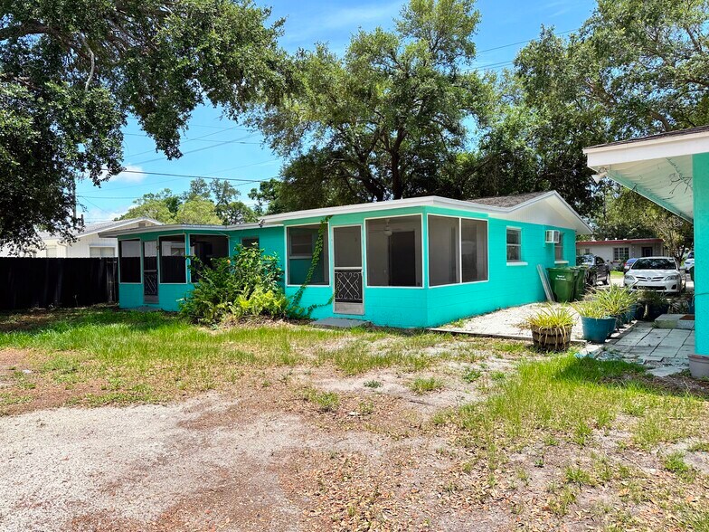 610 N East Ave, Sarasota, FL à vendre - Photo du bâtiment - Image 3 de 6