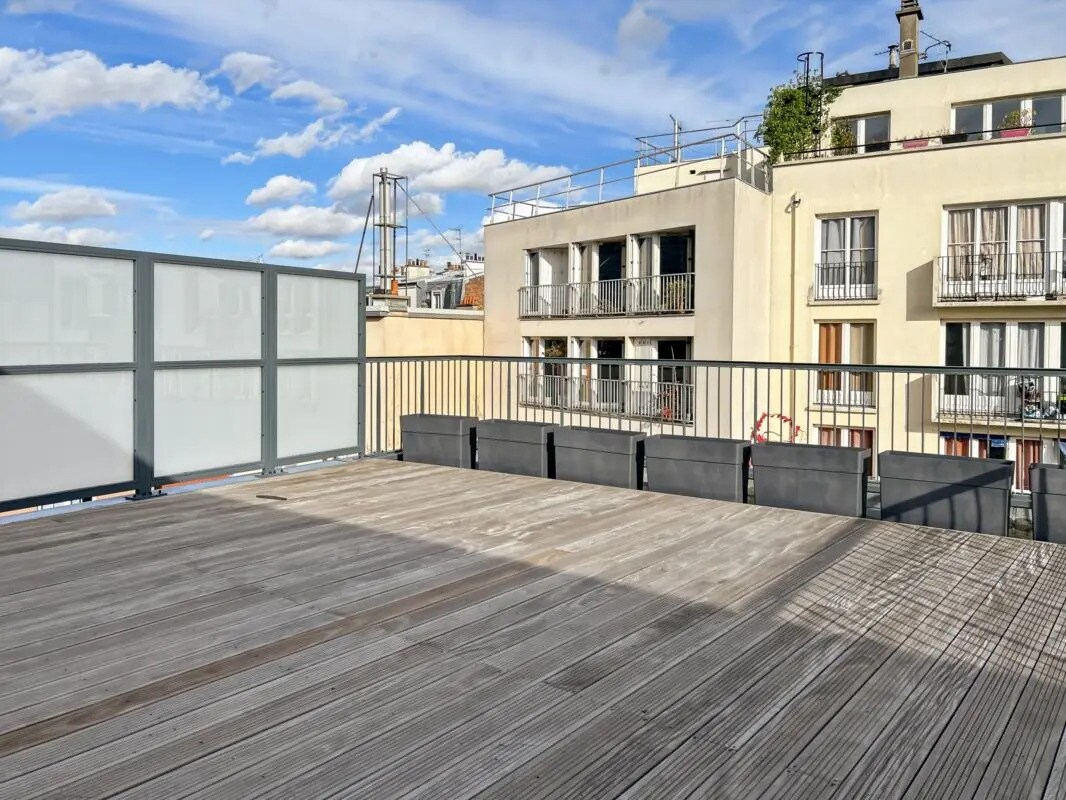 Office in Paris for sale Building Photo- Image 1 of 19