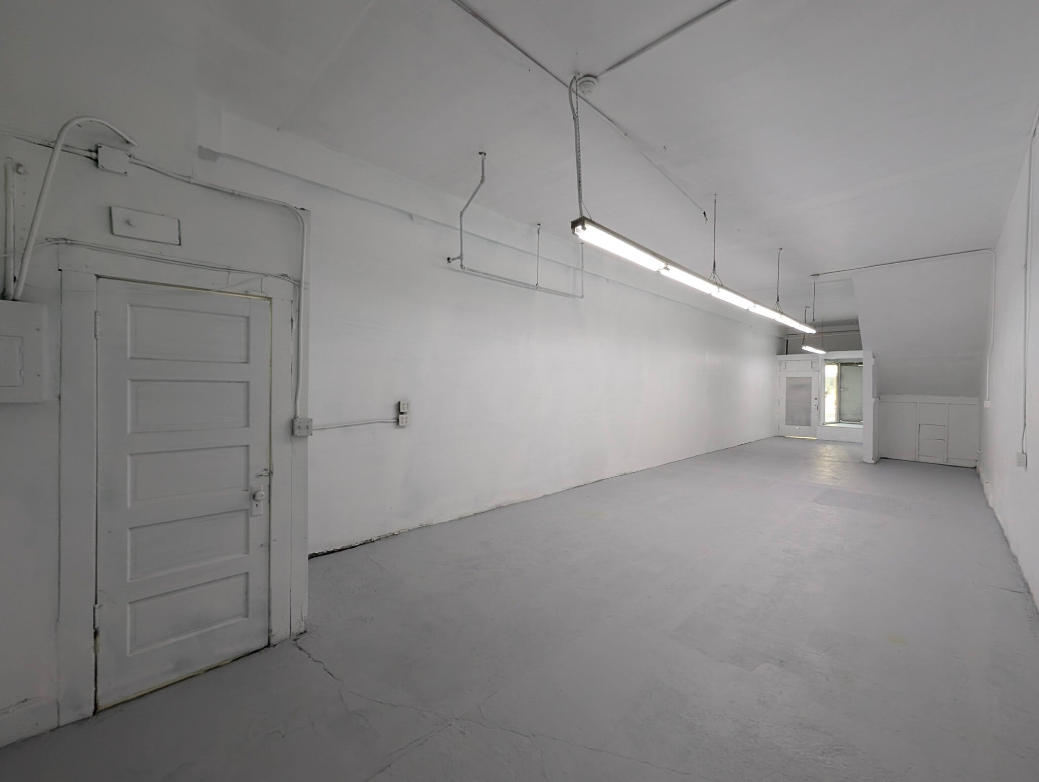 5556-5566 Hollywood Blvd, Los Angeles, CA for lease Primary Photo- Image 1 of 6