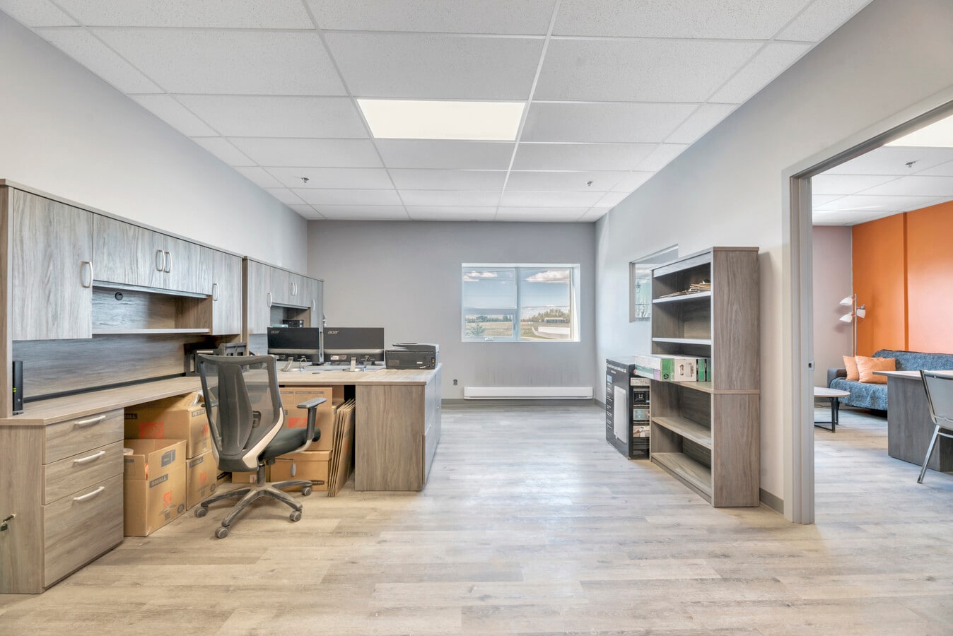 64062 393 Av E, Foothills, AB T1S 0L1 - Unit 20 - - Interior Photo - Image 2 of 3