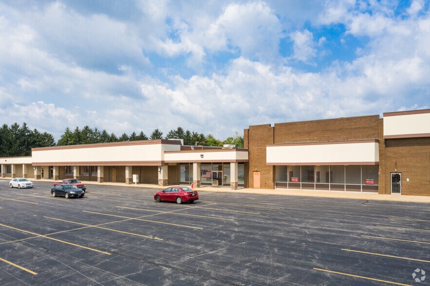 4075 E Market St, York, PA for lease - Building Photo - Image 2 of 14